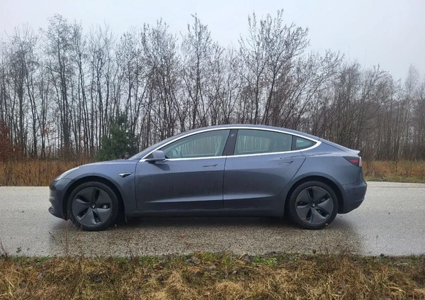 Tesla Model 3 cena 134070 przebieg: 101000, rok produkcji 2020 z Warszawa małe 121